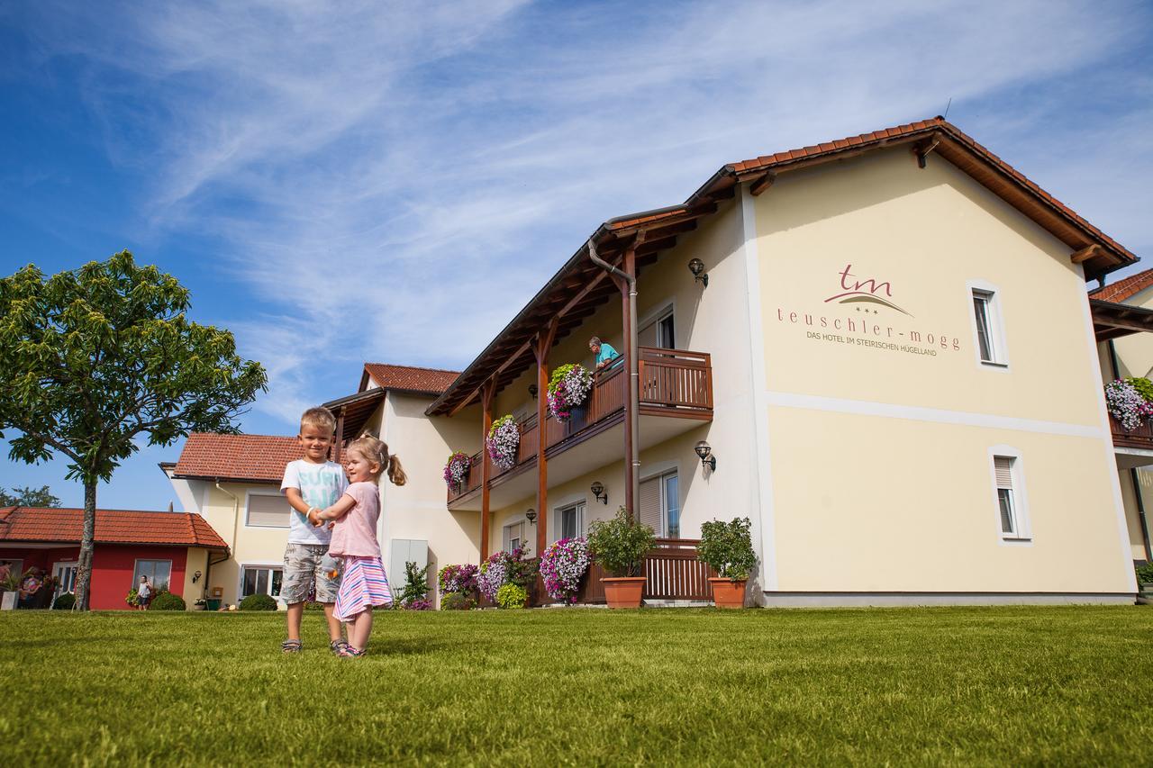 Hotel-Restaurant Teuschler-Mogg Bad Waltersdorf Inklusiv Genusscard Экстерьер фото